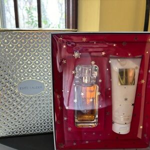 Estée Lauder Cinnabar Gift Set